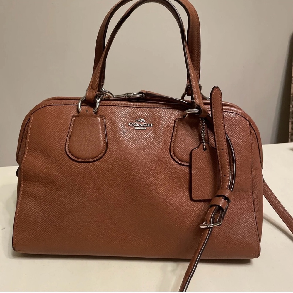 Preowned Coach Boston Bag ❤️🥰🔥🔥🔥🔥🔥🌸💕
